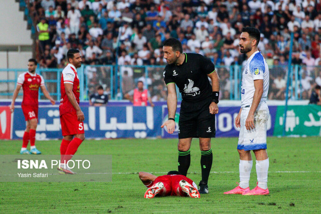 وحید کاظمی داور بازی تراکتور - پرسپولیس/ عرببراقی داور VAR شد وحید کاظمی داور بازی تراکتور – پرسپولیس/ عرببراقی داور VAR شد