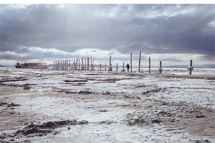 کاهش ۲۶ سانتی متری تراز دریاچه ارومیه/ دریایچه ارومیه وضعیت بحرانی