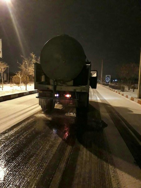 استفاده از یک و نیم میلیون لیتر محلول نمک برای یخ زادیی معابر تبریز