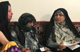 عیادت زهرا ساعی از قربانی اسیدپاشی در تبریز