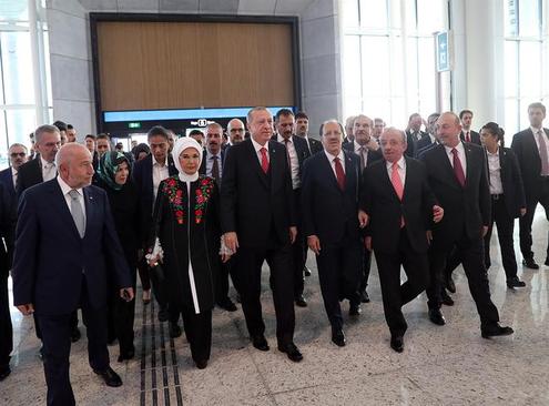 گزارشی از افتتاح بزرگ‌ترین فرودگاه جهان در ترکیه + تصاویر