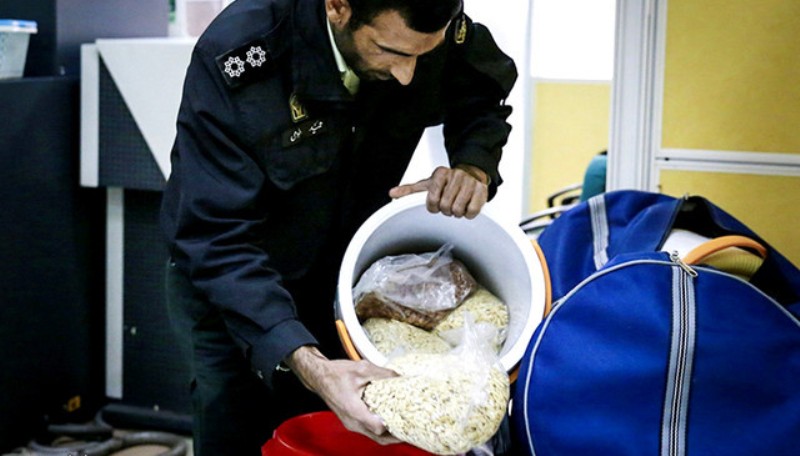 ۷.۵ کیلوگرم مواد مخدر در فرودگاه تبریز کشف و ضبط شد