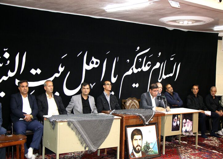 شهردار منطقه۴ تبریز عنوان کرد:  بهره‌گیری از تمام امکانات برای توسعه عمران و آبادانی سطح منطقه۴