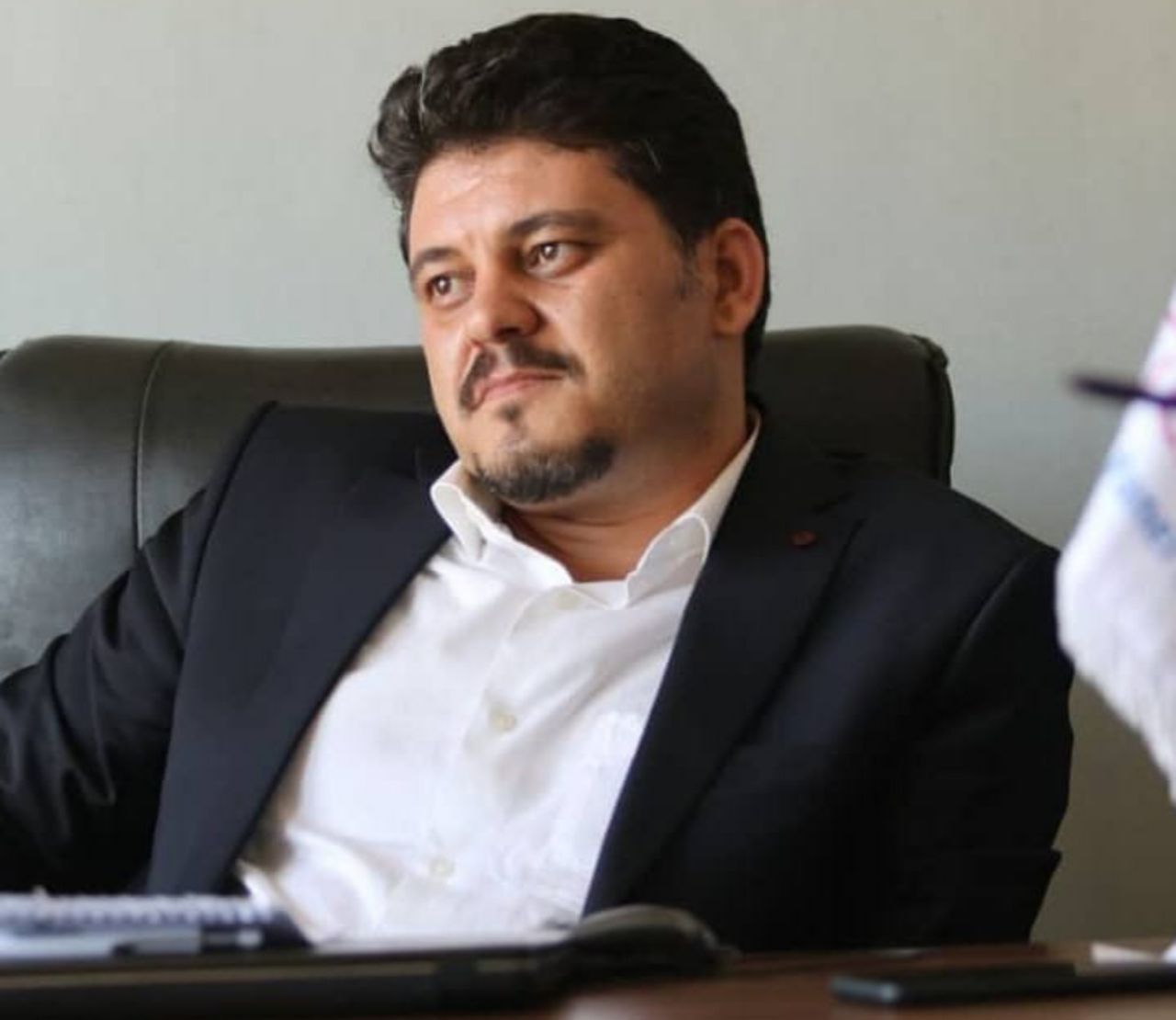دكترشهرام علياري:بايد به جوانان اعتماد كرد