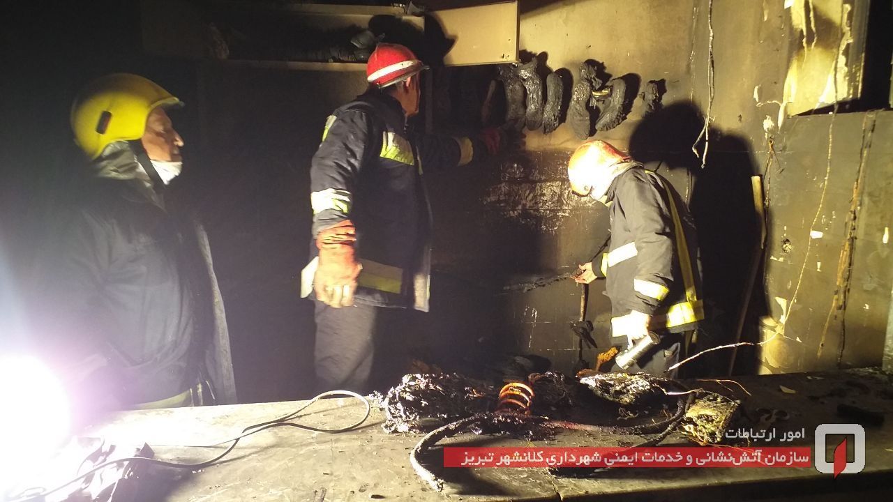 آتش سوزی کارگاه تولیدی کفش در بازارچه دوه چی اطفاء حریق شد