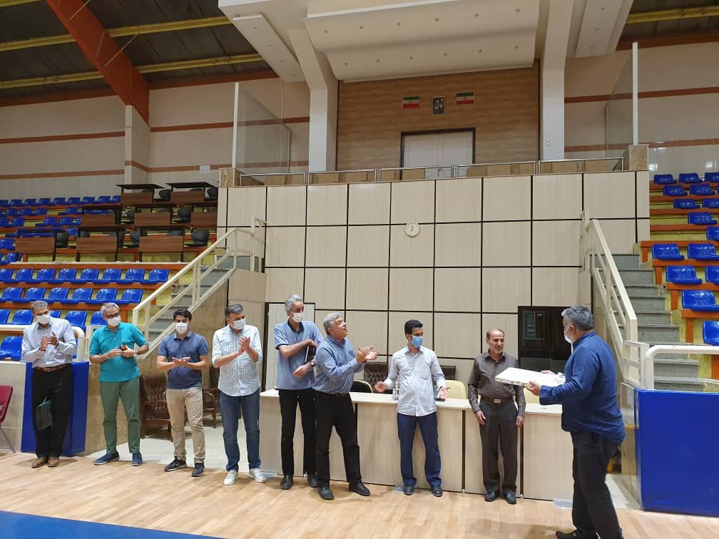 بسکتبال در سالن اقدمی به یاد آن شهید بسکتبالی نباید تعطیل شود