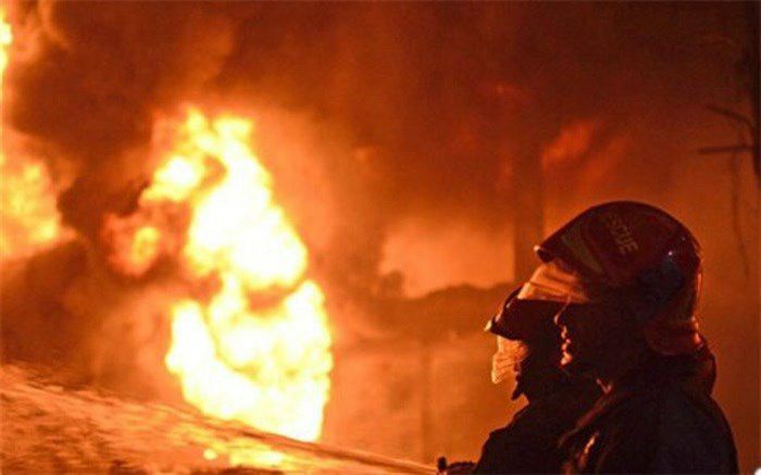 آتش سوزی لوازم انباشته شده در کانال تهویه بازار شیخ صفی اطفاء حریق شد