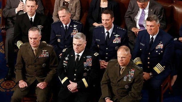 بیانیه مشترک فرماندهان ارشد ارتش آمریکا: جو بایدن چهل و ششمین فرمانده کل قواست