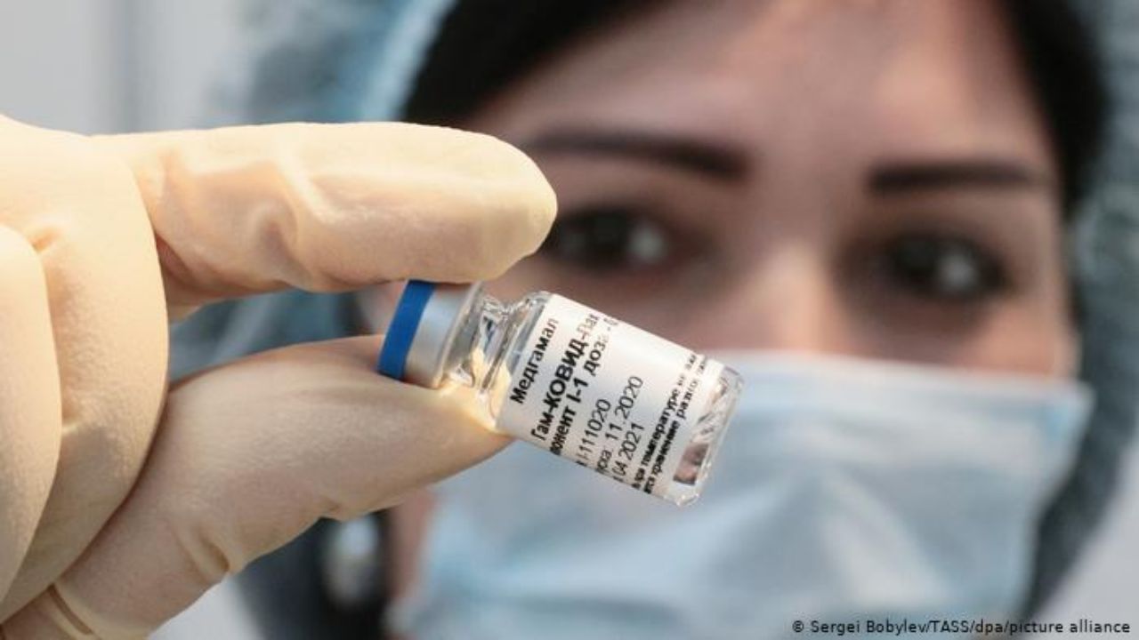 پوتین: واکسن‌های روسی در برابر جهش‌های ویروس کرونا، مؤثر هستند