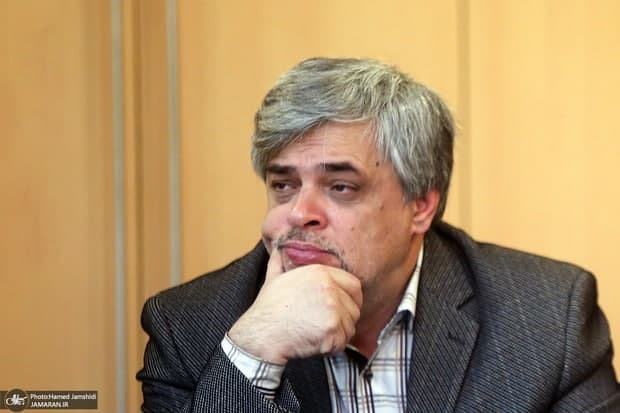 محمد مهاجری: ورود لاریجانی ریاست جمهوری بلامنازع رئیسی را زیر سوال می‌برد
