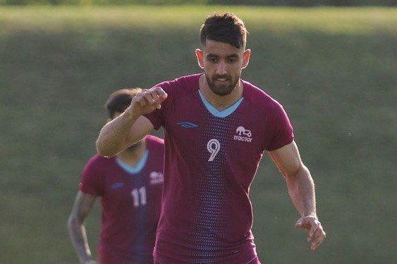 پیمان بابایی: من دچار پارگی همسترینگ شده‌ام و اکنون هم مشغول فیزیوتراپی هستم.