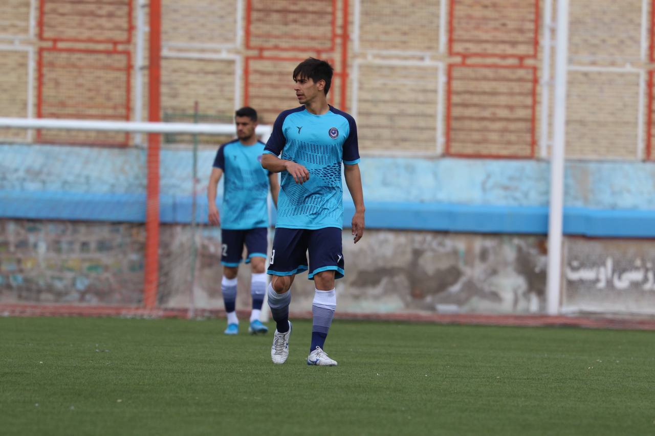 عباسی در تیم منتخب لیگ دو