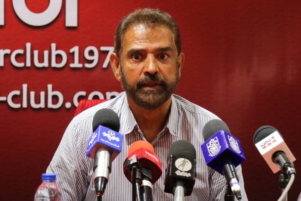 کریمی: یک تیم آرمانی غایب داریم/ تراکتور به روزهای خوب برمی‌گردد