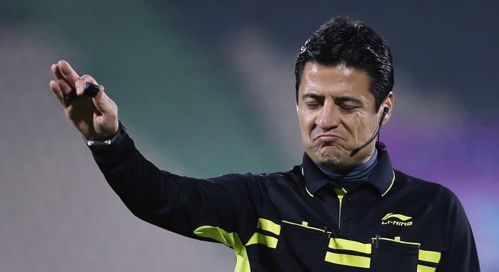 مهر تایید رئیس دپارتمان داوری بر قضات فغانی در دربی