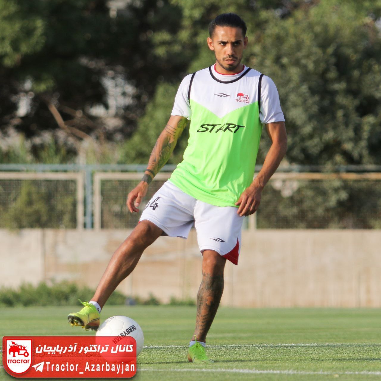 میلاد فخرالدینی: خدا را شکر پس از پیروزی که مقابل گل گهر سیرجان داشتیم، شرایط روحی تیم خوب است