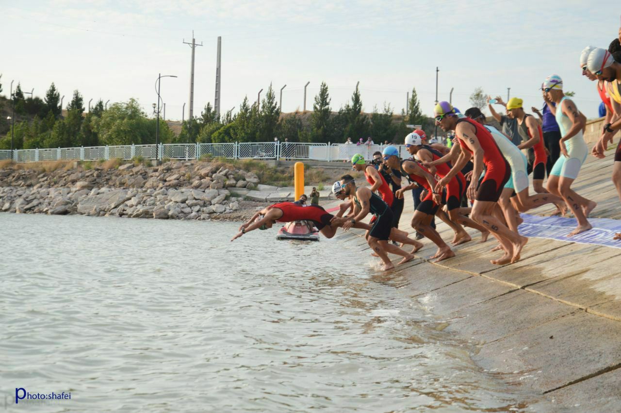 مسابقات تراي‌‍‌اتلون مسافت استاندارد قهرماني كشور آقايان، ۱۴۰۰ برگزار شد