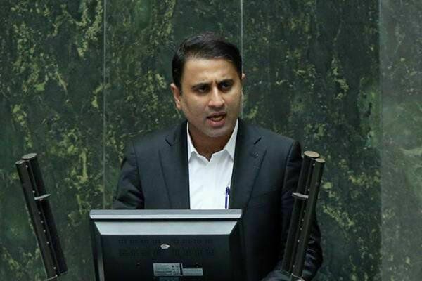 نماینده چابهار: امروز روز تلخی برای مجلس بود، از مردم عذرخواهی می کنم