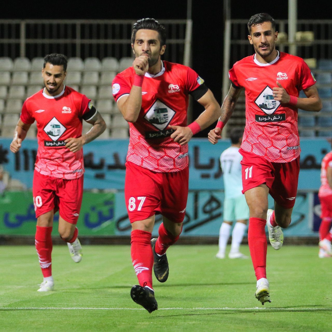 جشنواره گل شاگردان کریمی در گام پایانی