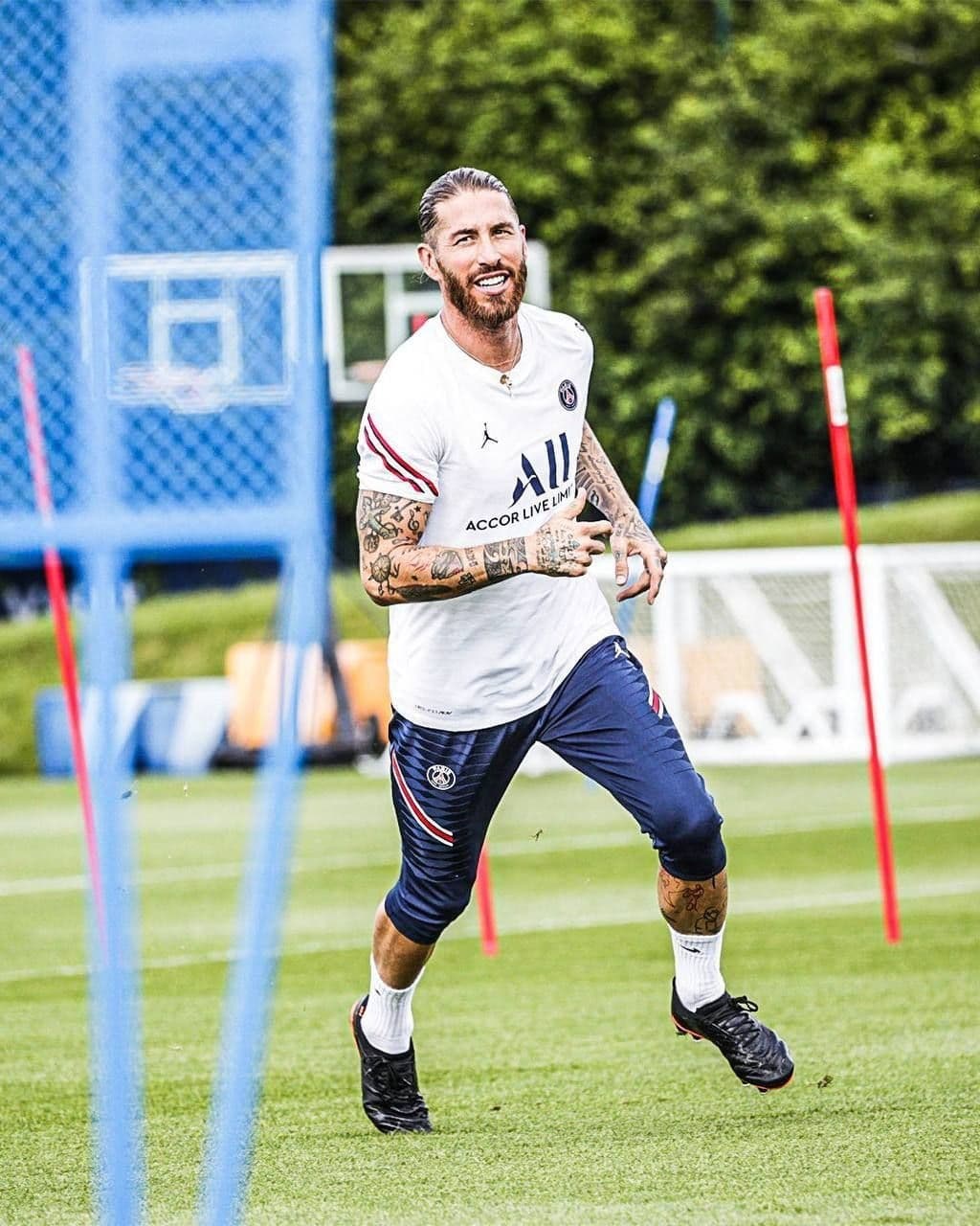 سرخیو راموس از میادین دور ماند