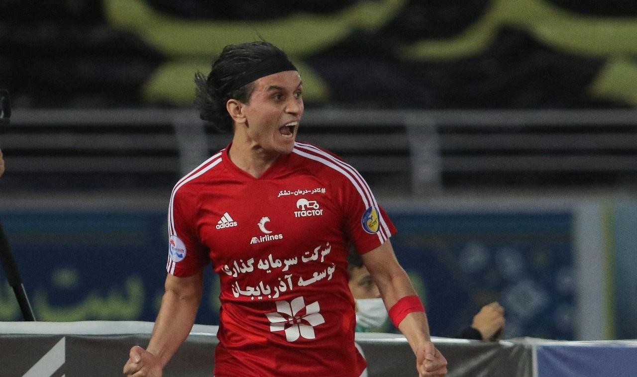 اکبر ایمانی در لیست خرید فرهاد مجیدی