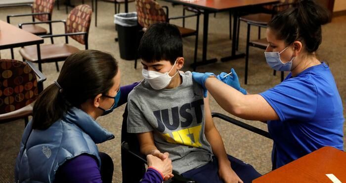 آموزش و پرورش: واکسیناسیون دانش آموزان ۱۲ تا ۱۸ سال در دستور کار است