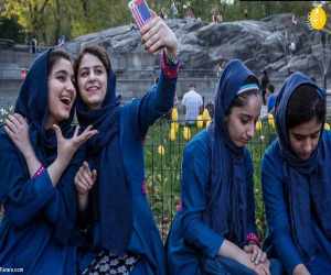 طالبان استفاده گوشی دوربین‌دار برای زنان را ممنوع کرد