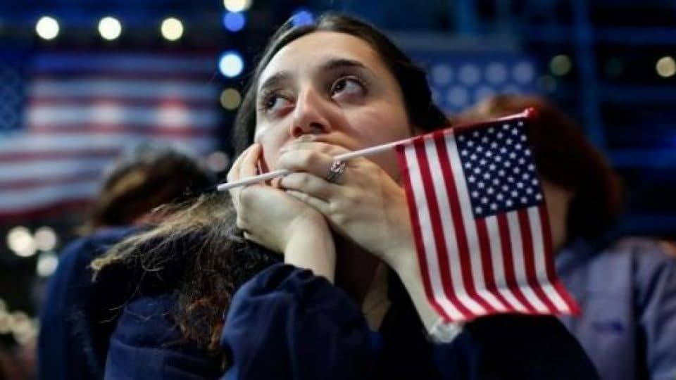 نظرسنجی: نیمی از آمریکایی‌ها به چشم انداز اقتصادی کشورشان بدبین‌اند