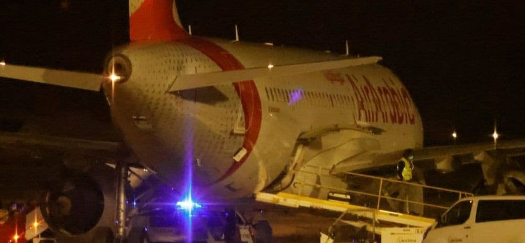 حادثه عجیب در اسپانیا؛فرار شماری از مسافران پس از فرود اضطراری هواپیما