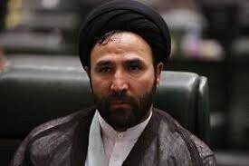 نماینده مردم ارومیه:🔹 ایران تنها یک قوم نیست/از اجرای اصل ۱۵ میترسند