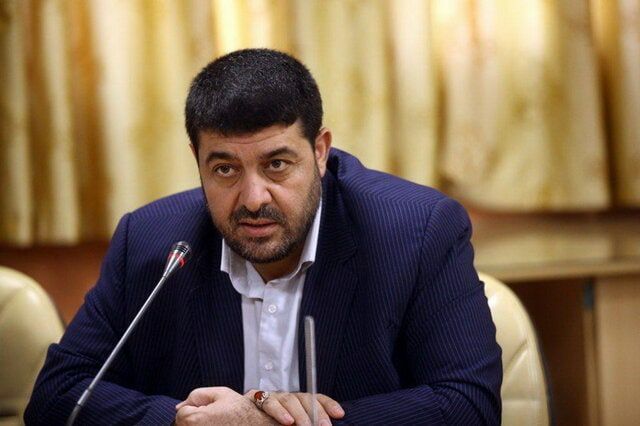 کولیوند: از دریافت حقوق و مزایای ماهیانه صرف نظر کردم