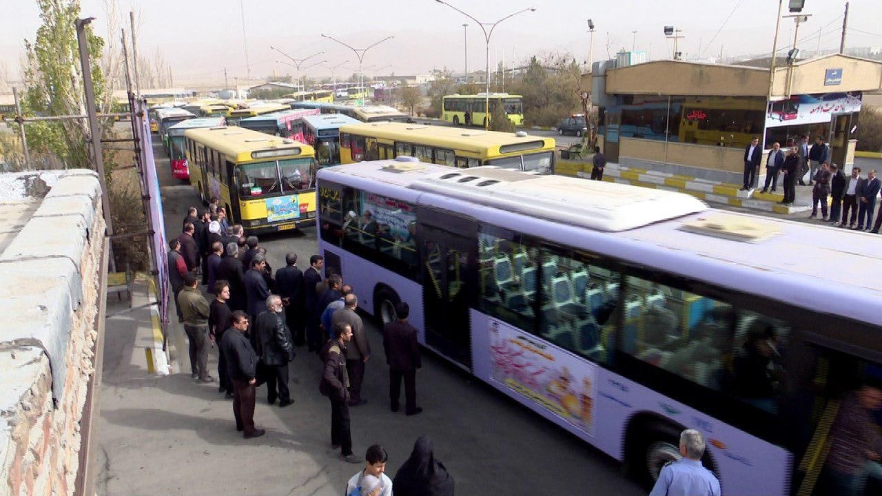 ارائه خدمات حمل‌و‌نقل عمومی در مسیرهای داخل شهر جدید سهند برعهده شهرداری سهند می‌باشد