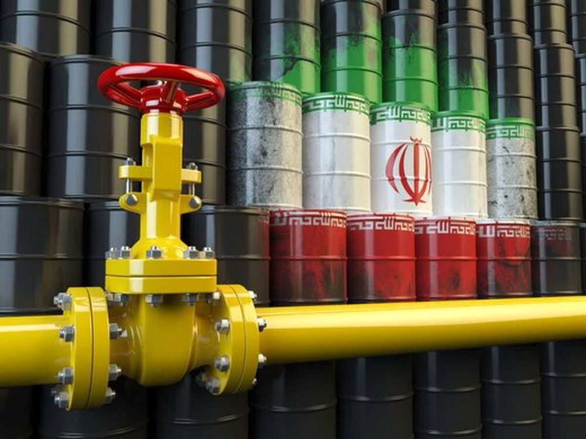 رویترز: ۸۷ میلیون بشکه نفت ایران آماده ورود به بازار