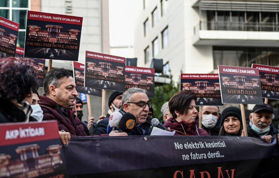 اعتراضات ترکیه به گران شدن برق