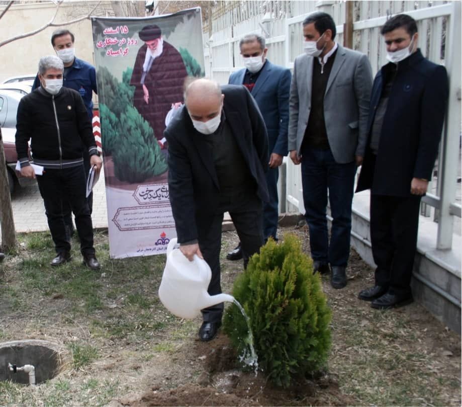 پاسداشت آیین درختکاری در شرکت گاز استان آذربایجان شرقی