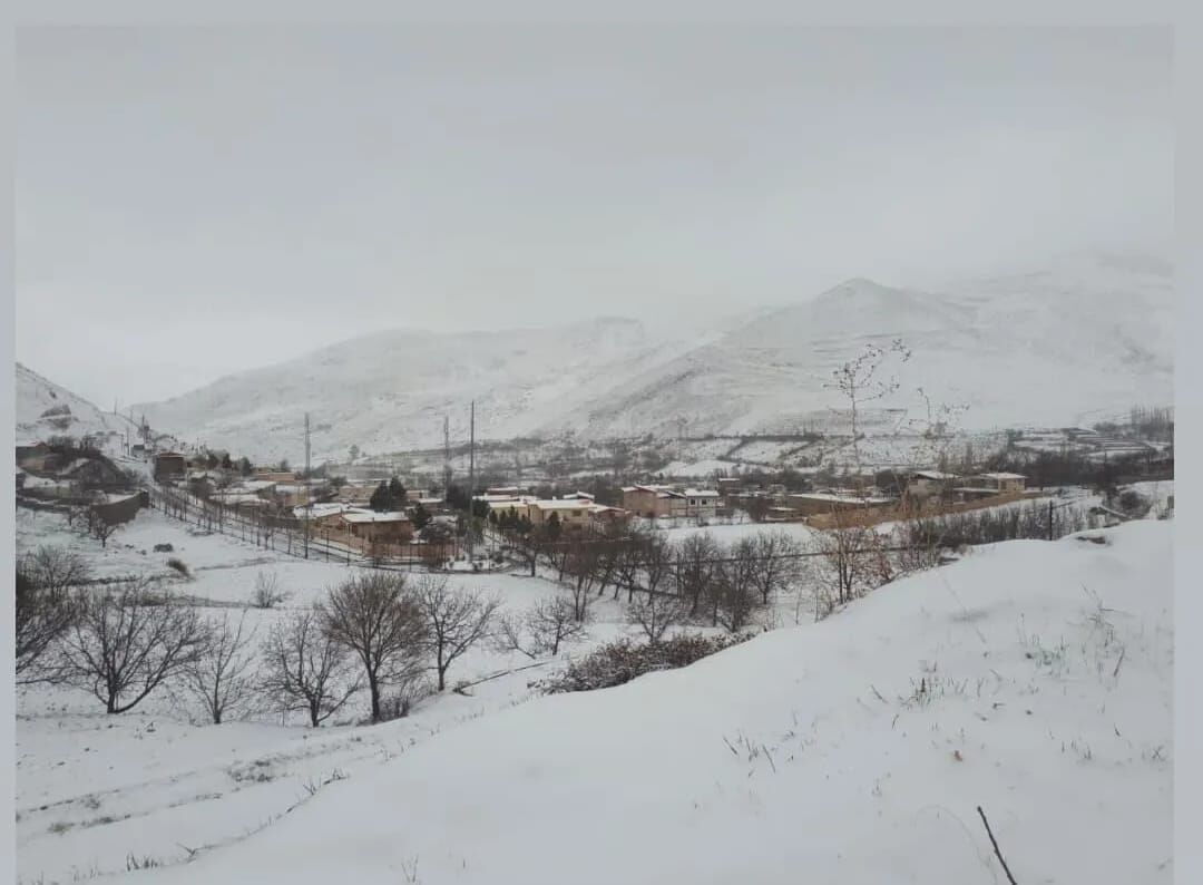 بارش برف در برخی مناطق مشگینشهر اردبیل