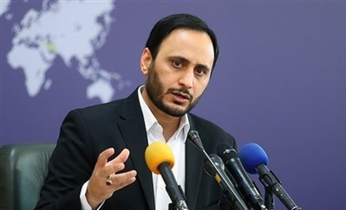 بهادری جهرمی سخنگوی دولت:هیچ تغییری در تیم اقتصادی دولت رخ نداده است.