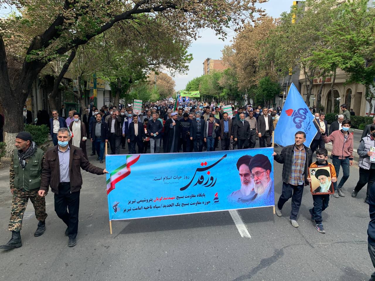 حضور مديريت ، كاركنان و بسیجیان پایگاه مقاومت شهید تندگویان پتروشیمی تبریز در راهپیمایی روز جهانی قدس