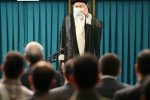 رهبر انقلاب: دانشگاه جلوی سلطه دشمن را میگیرد