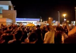 ویدیویی که با عنوان استقبال مردم از الناز رکابی، در شبکه‌های اجتماعی منتشر شده است.