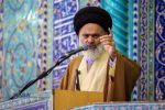 امام جمعه قم: آمریکایی‌ها می‌گویند ایران ما را آزار می‌دهد
