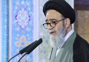 امام جمعه تبریز: غربی‌ها چاره‌ای جز بازگشت به میز مذاکره با ایران ندارند