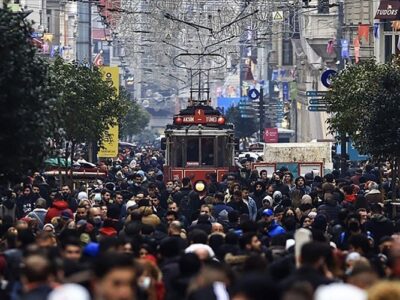 🔻سفر ١۴/٧ میلیون گردشگر خارجی به استانبول در ٢٠٢٢ / ایرانیان در رتبه سوم