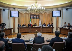 استاندار آذربایجان شرقی تاکید کردمناطق محروم در اولویت عرضه مستقیم کالاهای اساسی