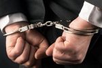 بازداشت ۱۱ مسؤول در هرمزگان به اتهام همکاری با قاچاقیچان سوخت