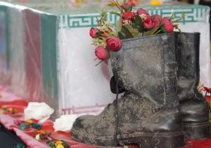 انتقاد از نحوه فضاسازی و بنرهای کنگره ۱۰ هزارشهید آذربایجان!