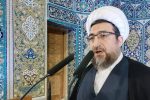 دشمن به دنبال بالا و پایین شدن روسری روی سر نیست، هدف خانواده است