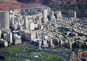 چند درصد از عوارض نوسازی به عنوان پاداش خوش حسابی و جریمه تاخیر محاسبه می‌شود؟