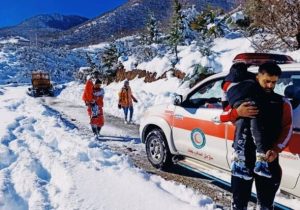 امدادرسانی به بیش از ۱۶۰۰ مسافر گرفتار در برف و کولاک