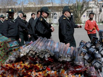 کشف ۱۲هزار و ۸۰ عدد انواع مواد محترقه خارجی در تبریز