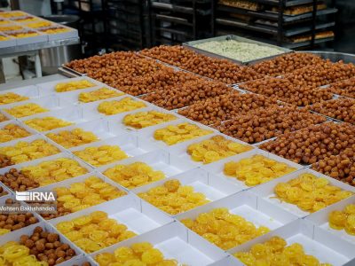 قیمت مصوب انواع زولبیا در تبریز از یک میلیون و ۴۰۰ هزار تا یک میلیون و ۸۰۰ هزار ریال